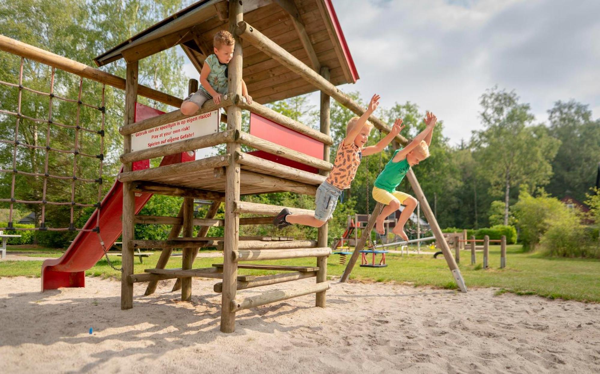 Vakantiepark Bosmeer Friesland Noordwolde  Esterno foto